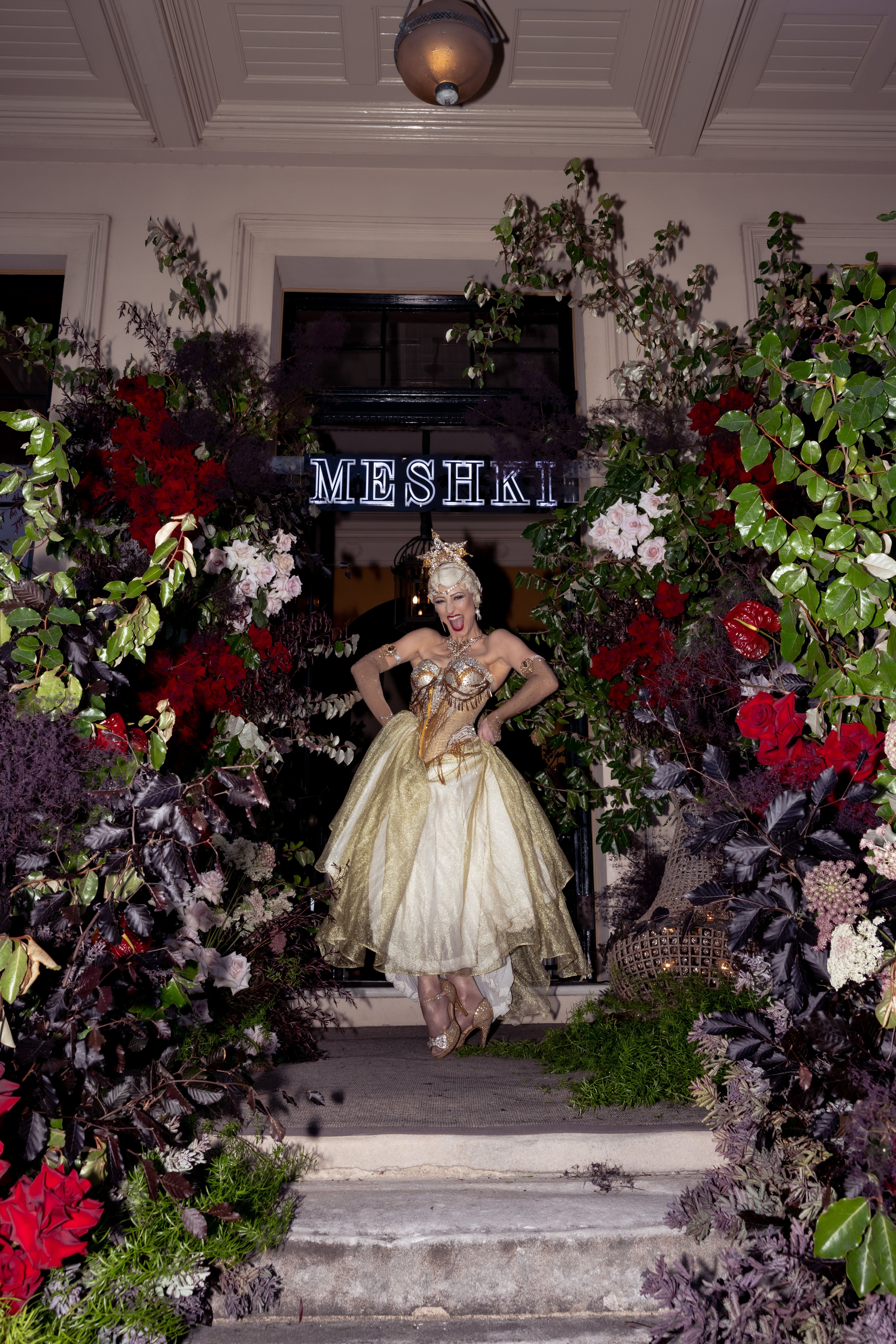 7 Creative Ways to Use Chandeliers in Wedding Decor