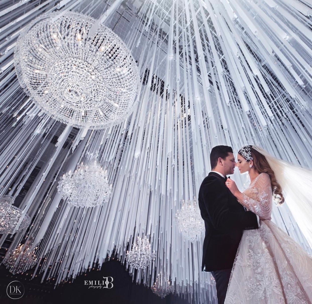 10 Stunning Ways to Use Chandeliers at Outdoor Weddings